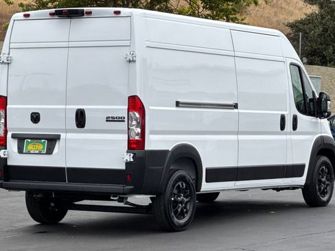 New 2026 RAM ProMaster 2500 w/ Quick Order Package 22H SLT+ image 4