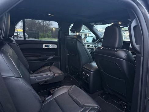 Used 2020 Ford Explorer ST w/ Premium Technology Package image 8