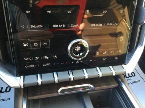 New 2026 GMC Acadia Denali Ultimate image 12