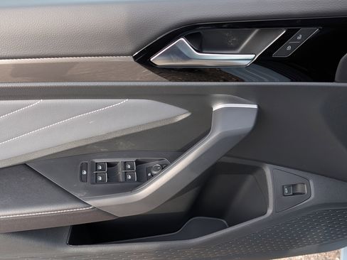 New 2026 Volkswagen Jetta SEL image 11