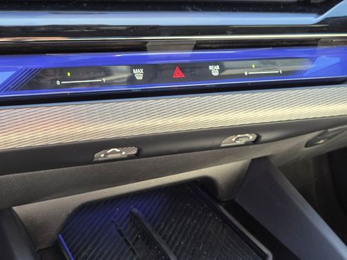 Used 2024 BMW i5 eDrive40i w/ M Sport Package image 24