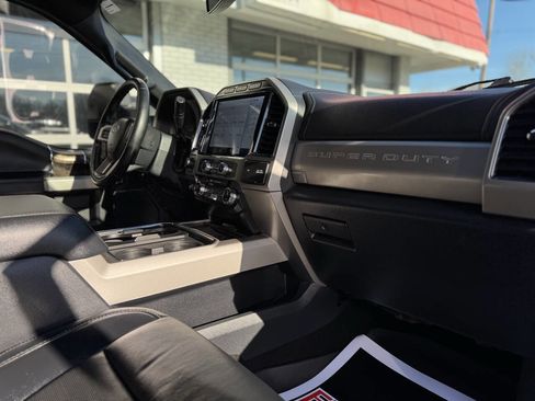 Used 2022 Ford F250 Lariat w/ Lariat Ultimate Package image 43