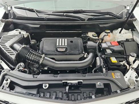 Certified 2025 Cadillac XT5 Premium Luxury w/ LPO, Floor Liner Package image 25