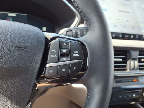 Used 2023 Ford Escape Platinum AWD/4WD image 17