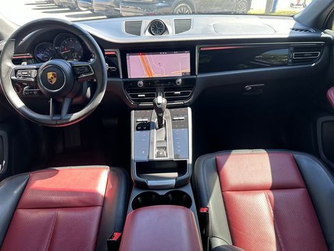 Used 2023 Porsche Macan image 37