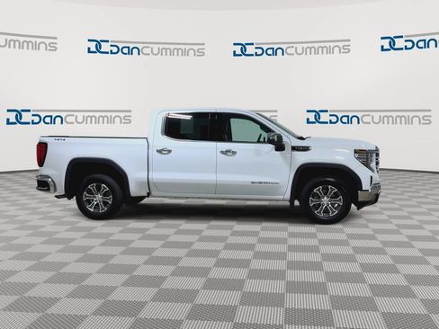 Used 2024 GMC Sierra 1500 SLT AWD/4WD image 2