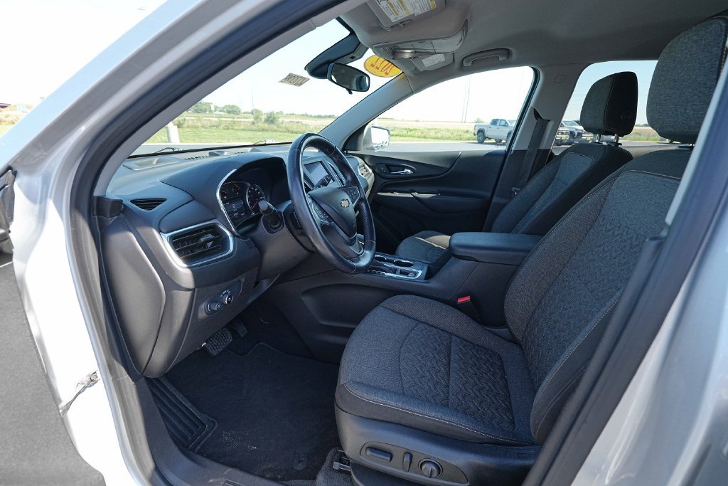 Used 2022 Chevrolet Equinox LT FWD image 17