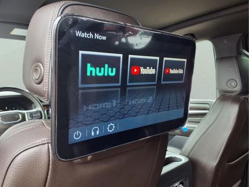 Used 2024 GMC Yukon XL Denali w/ Denali Reserve Package AWD/4WD image 11