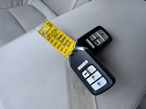 Used 2018 Honda Accord Touring image 27