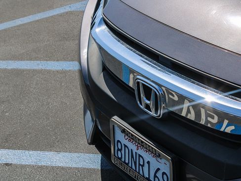 Used 2018 Honda Civic LX image 6