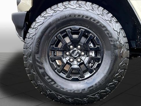 Used 2025 Ford Bronco Raptor AWD/4WD image 15