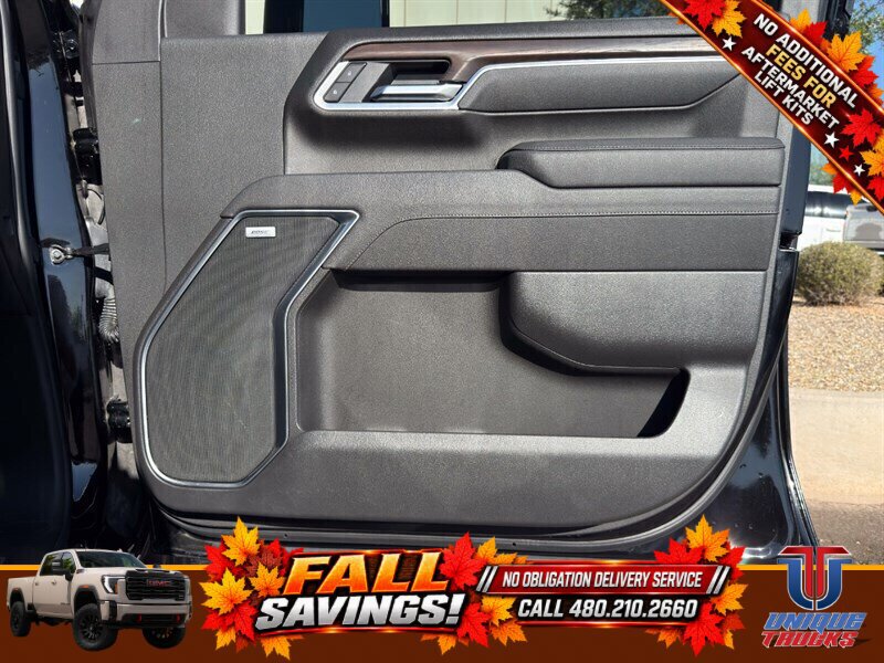Used 2025 GMC Sierra 2500 SLT w/ SLT Premium Package AWD/4WD image 28