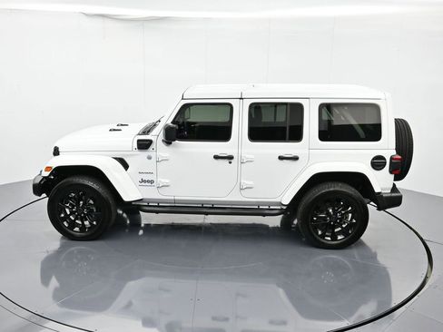 Used 2024 Jeep Wrangler Unlimited Sahara w/ Safety Group image 38