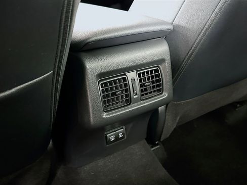 Certified 2025 Toyota Camry SE image 24