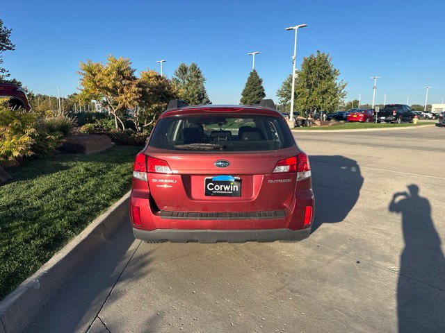 Used 2014 Subaru Outback 2.5i w/ Alloy Wheel Package AWD/4WD image 5
