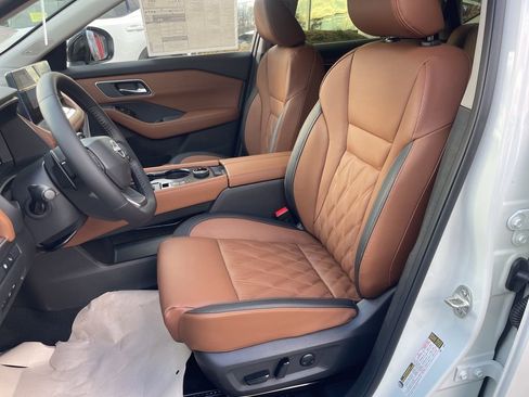 New 2026 Nissan Rogue Platinum w/ Platinum Premium Package image 15