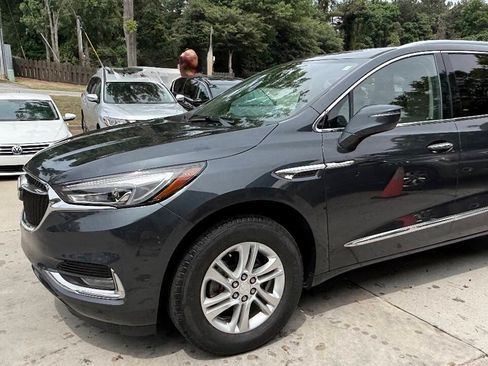 Used 2019 Buick Enclave Essence FWD image 7