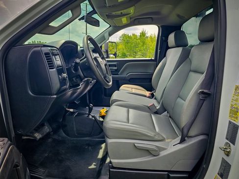 Used 2018 Chevrolet Silverado 3500 W/T w/ WT Convenience Package AWD/4WD image 16
