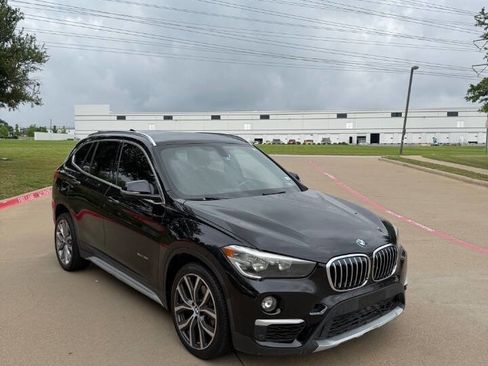 Used 2017 BMW X1 sDrive28i w/ Driving Assistance Package FWD image 2