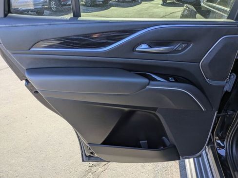 Used 2021 Cadillac Escalade Sport w/ Driver Assist Tech Package image 19