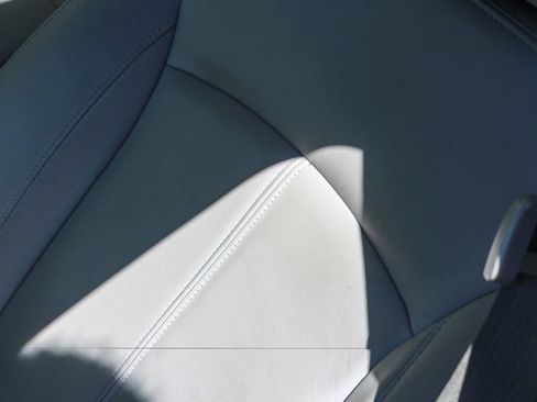 Used 2011 Buick LaCrosse CXL FWD image 31