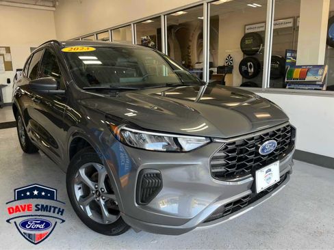 Certified 2023 Ford Escape ST-Line w/ Tech Pack #1 AWD/4WD image 1