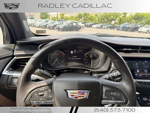Used 2023 Cadillac XT6 Premium Luxury AWD/4WD image 5