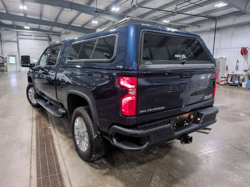 Used 2020 Chevrolet Silverado 2500 High Country w/ Z71 Off-Road Package image 4
