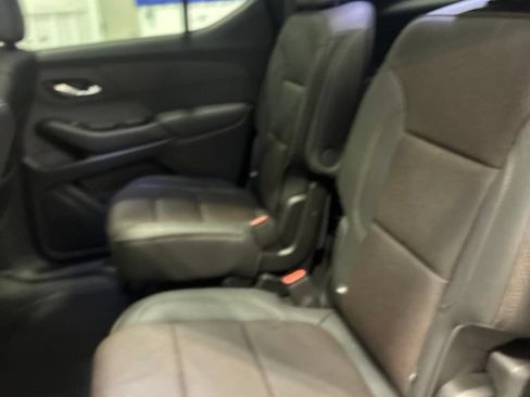 Used 2023 Chevrolet Traverse High Country w/ LPO, Floor Liner Package AWD/4WD image 36