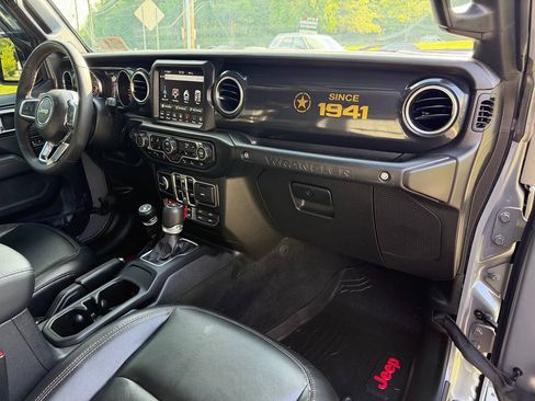 Used 2023 Jeep Wrangler Unlimited Rubicon 392 w/ Dual Top Group AWD/4WD image 19