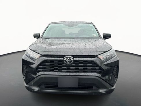 Used 2022 Toyota RAV4 LE image 8