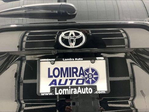 Used 2019 Toyota RAV4 LE AWD/4WD image 28