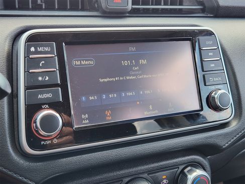 Used 2025 Nissan Versa S w/ Trunk Package image 17