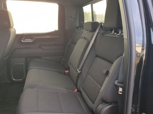 Used 2022 GMC Sierra 1500 Elevation w/ Preferred Package image 14