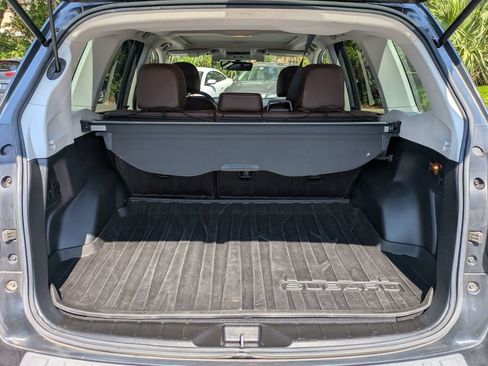 Used 2017 Subaru Forester 2.5i Touring AWD/4WD image 13