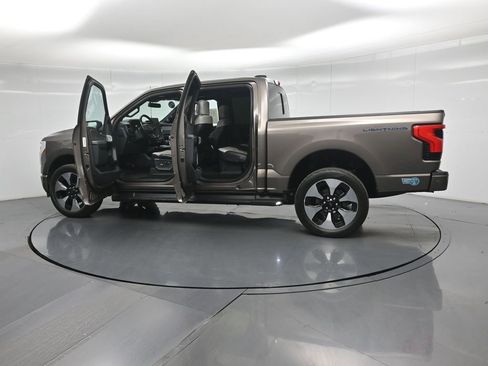 Certified 2023 Ford F150 Lightning Platinum image 40