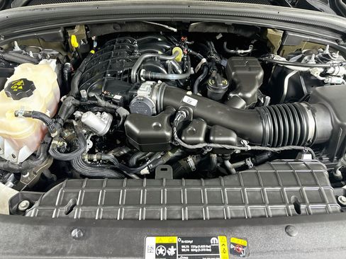 Used 2022 Jeep Grand Cherokee L Limited AWD/4WD image 33