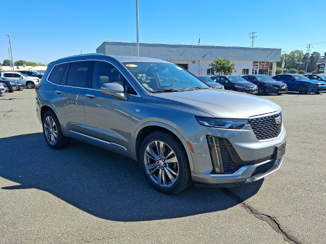Certified 2023 Cadillac XT6 Premium Luxury AWD/4WD image 2