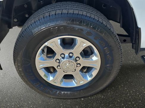 Used 2024 RAM 2500 Big Horn w/ Bed Utility Group AWD/4WD image 33