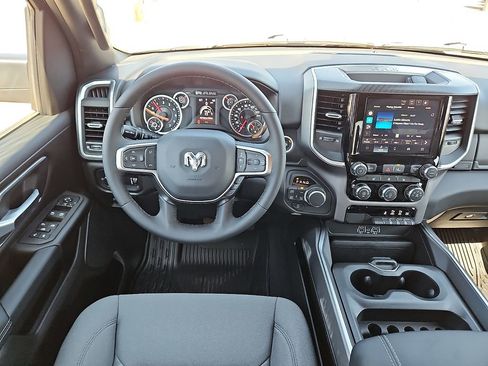 New 2026 RAM 1500 Big Horn AWD/4WD image 10