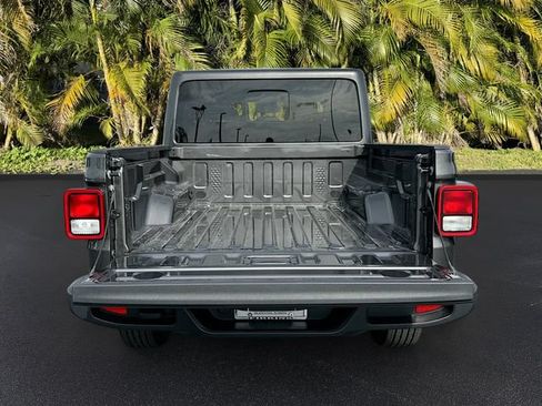 New 2026 Jeep Gladiator Sport AWD/4WD image 6