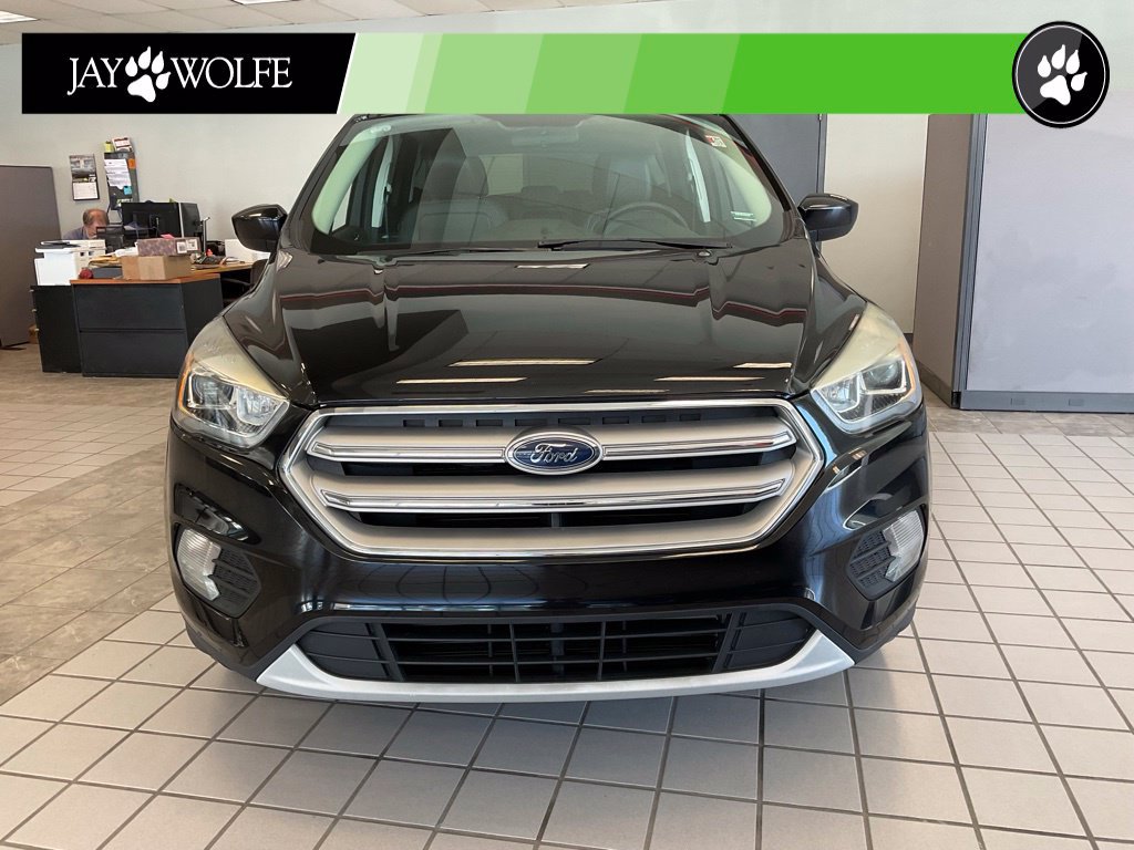 Used 2019 Ford Escape SEL w/ Sun & Style Package AWD/4WD image 2