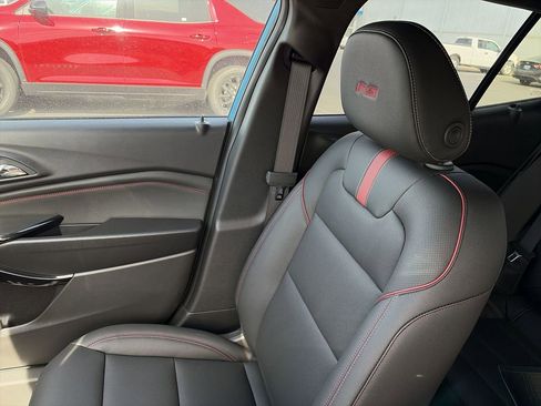 New 2026 Chevrolet Trax RS w/ Sunroof Package image 23