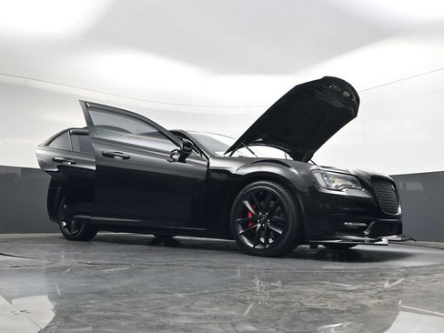 Used 2023 Chrysler 300 C RWD image 44