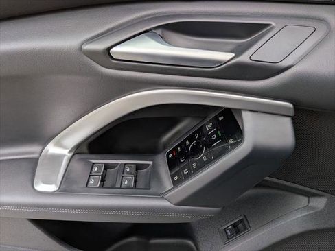 Certified 2025 Audi Q5 Premium Plus w/ Premium Plus AWD/4WD image 10