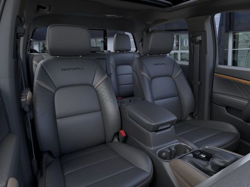 New 2026 GMC Canyon Denali w/ LPO, Denali Black Edition image 23