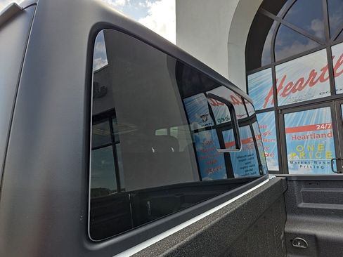 New 2025 Jeep Gladiator Sport image 13