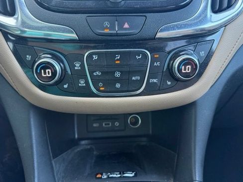 Certified 2022 Chevrolet Equinox Premier AWD/4WD image 30