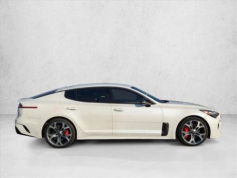 Used 2021 Kia Stinger GT image 4
