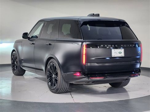 Used 2023 Land Rover Range Rover SE image 7